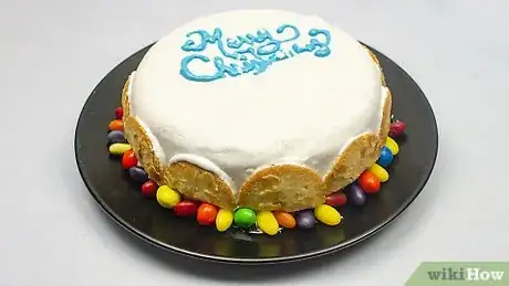 Image titled Decorate a Christmas Cake Step 17