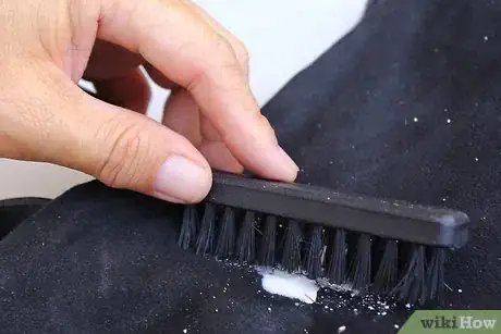 Image titled Get Oil Out of Suede Step 4
