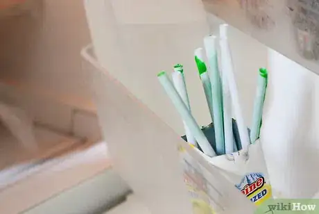 Image titled Make a Tub of Edible Wriggly Worms Step 5