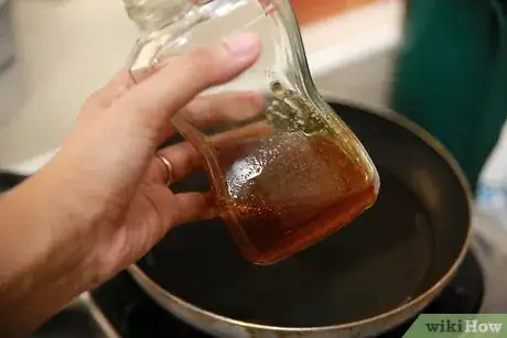 Image titled Liquify Honey Step 11