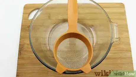 Image titled Sift Powdered Sugar Step 8