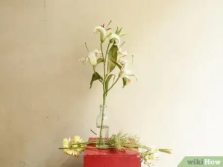 Image titled Arrange a Bouquet of Flowers Step 10