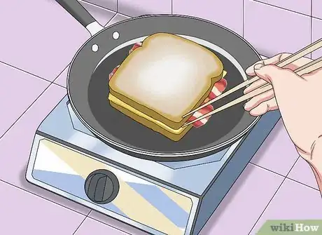 Image titled Make a Breakfast Grilled Cheese Step 10