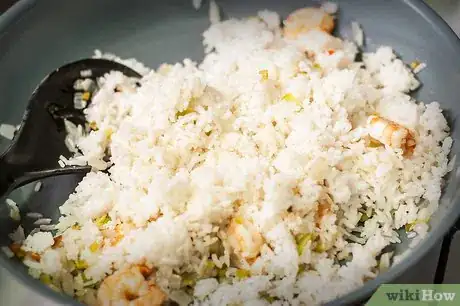 Image titled Cook Shrimp Fried Rice Step 4