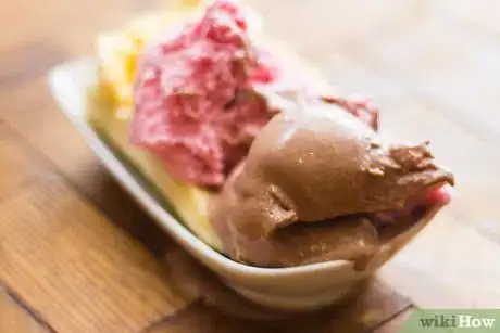 Image titled Make Banana Splits with Fruit Step 5