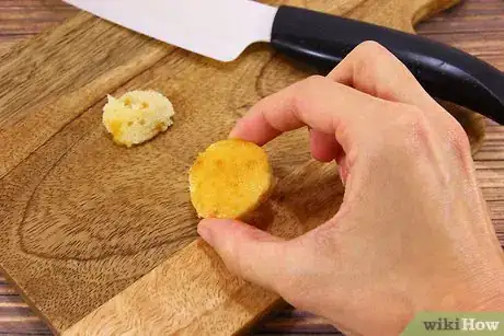 Image titled Bake a Ring Into a Cake or Other Food Step 13