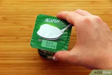 Image titled Make Spicy Red Chilli Yoghurt to Accompany Pakoras, Samosas or Chapattis Step 1