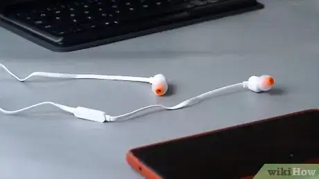 Image titled Clean Your Headphones Step 11