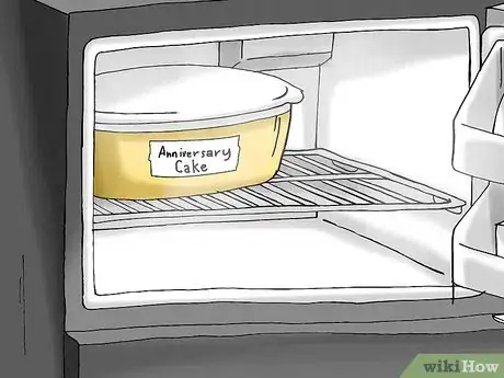 Image titled Freeze a Wedding Cake Step 7