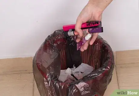 Image titled Apply Eye Makeup With Contact Lenses Step 9