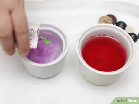 Image titled Dye Buttons Step 5