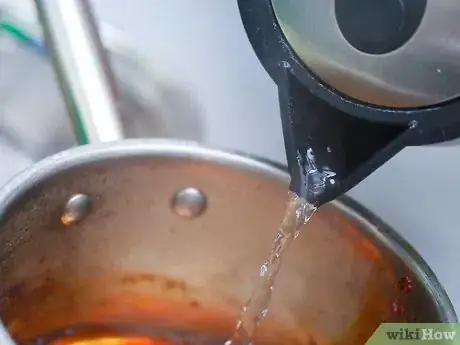 Image titled Get Caramel off Pots and Pans Step 13