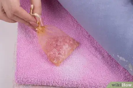 Image titled Make Your Clothes Smell Good Overnight Step 7