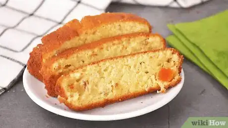 Image titled Keep Fruit Cake from Sinking During Baking Step 4