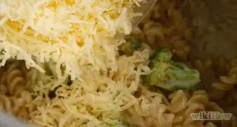 Make Pressure Cooker Macaroni and Cheese