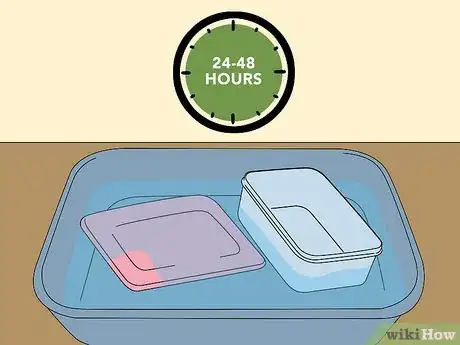 Image titled Fix Smelly Plastic Containers Step 3