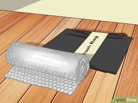 Image titled Store Christmas Wreaths Step 1