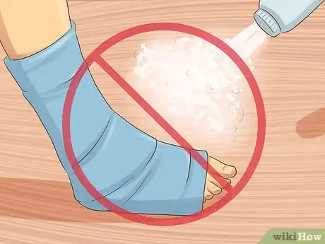 Image titled Treat a Growth Plate Fracture Step 7