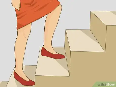 Image titled Avoid an Upskirt Step 8