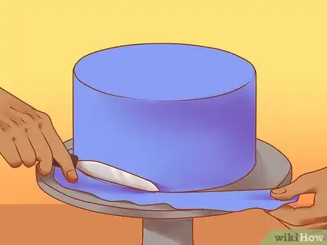 Image titled Use Fondant Step 7