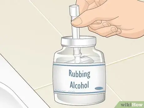 Image titled Dry a Safety Razor Step 2