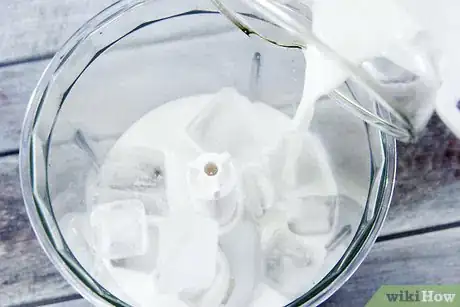 Image titled Make a Galaxy Smoothie Step 2