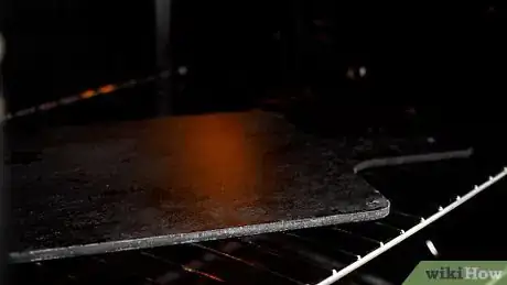 Image titled Keep a Pizza Warm in the Oven Step 10