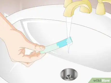 Image titled Cure Red Slime Algae in Marine Aquariums Step 9