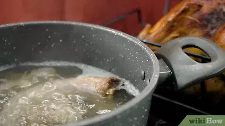 Image titled Make Turkey Gravy Step 7