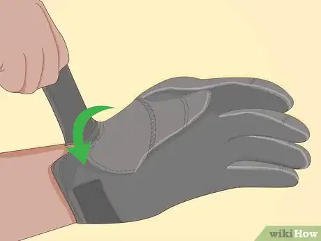 Image titled Buy Gardening Gloves Step 13