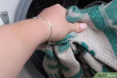 Image titled Make Homemade Oxyclean Step 8