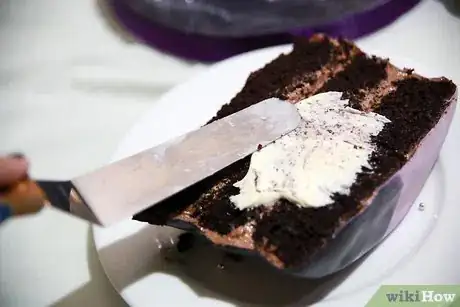 Image titled Store a Fondant Cake Step 6