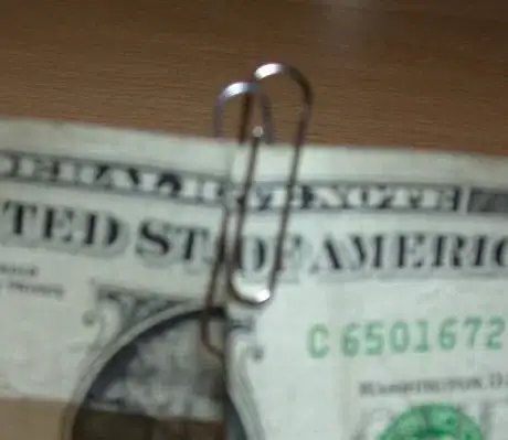 Image titled Paper_clips_dollar_bill_6