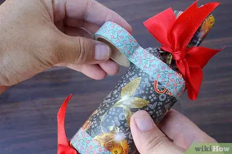 Image titled Make Christmas Crackers Step 19