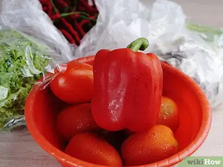 Image titled Decorate a Vegetable Salad Plate Step 1