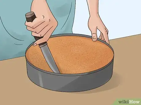 Image titled Make a Batman Cake Step 5