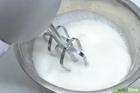 Image titled Make Sugar Paste Penguins Step 3