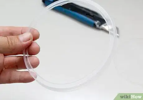 Image titled Make a Pop Filter Step 11