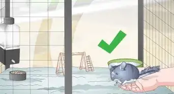 Clean a Pet Cage with a Fleece Bottom