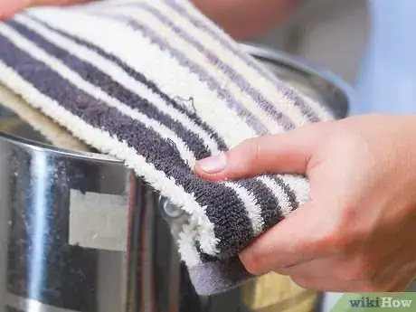 Image titled Make Movie Theater Popcorn Step 10