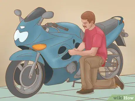 Image titled Identify and Replace Faulty Spark Plugs in the Suzuki GSX600F Step 16