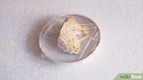 Image titled Cut Panettone Step 11