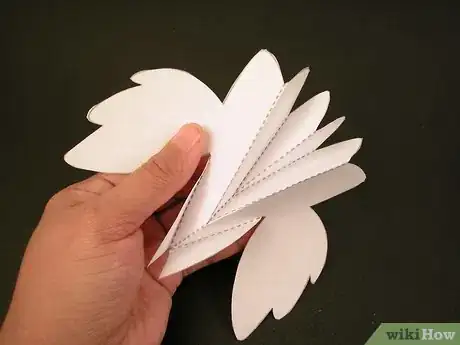 Image titled Make a Turkey Pop up Card (Robert Sabuda Method) Step 9