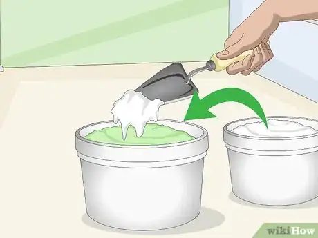 Image titled Make a Concrete Vase Step 4