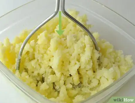 Image titled Make Mashed Potato Puffs Step 2