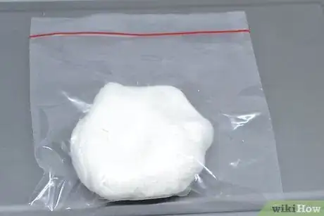 Image titled Make Sugar Paste Penguins Step 7