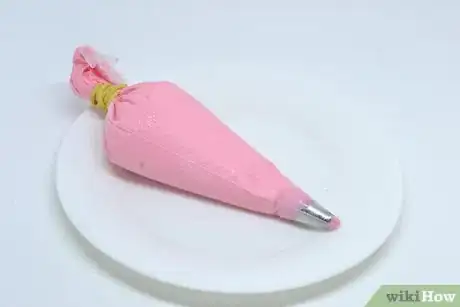 Image titled Make Icing Flowers Step 1