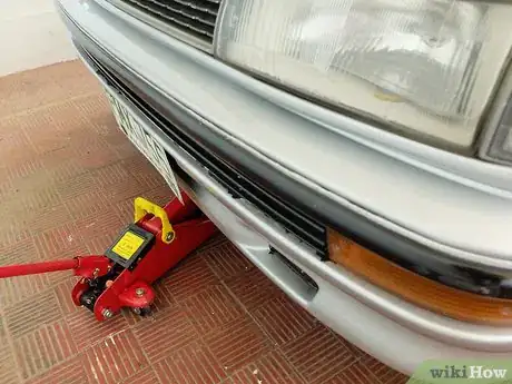 Image titled Check Ball Joints Step 5