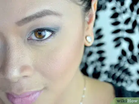 Image titled Do Makeup Like Elizabeth Gillies from Victrious Final