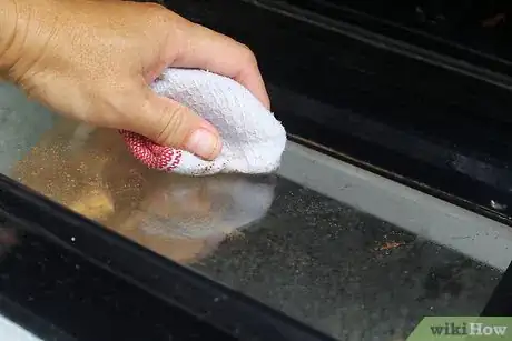 Image titled Clean Glass Step 7